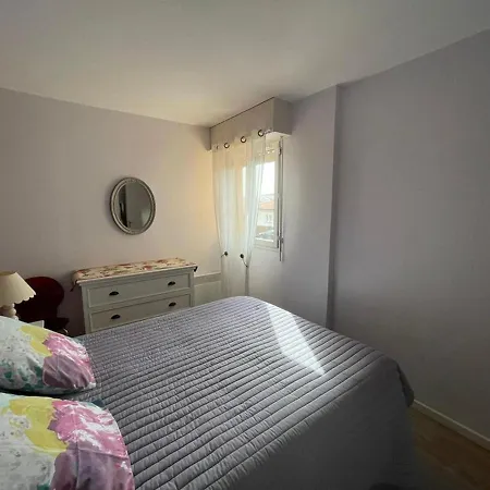A 50m De La Avec Terrasse, Parking Prive Et Balcon Amenage - Fr-1-413-216 Daire *